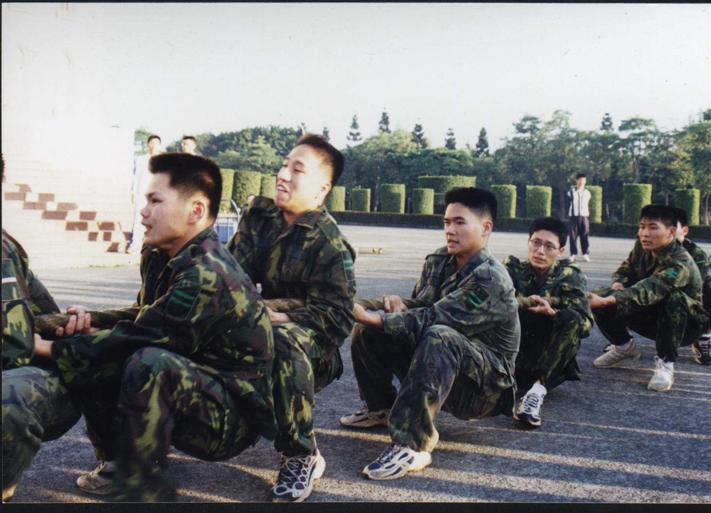 拔河比賽