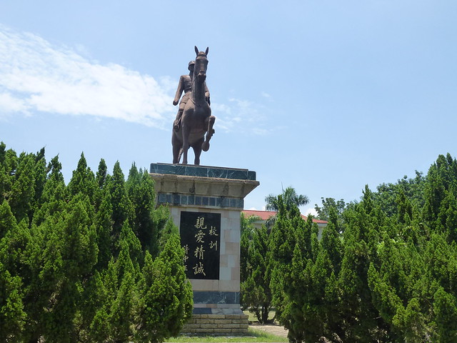 官校的蔣公騎馬銅像