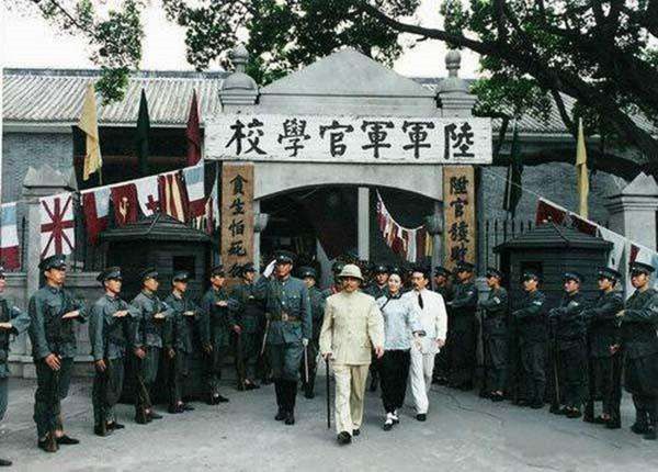 陸軍官校